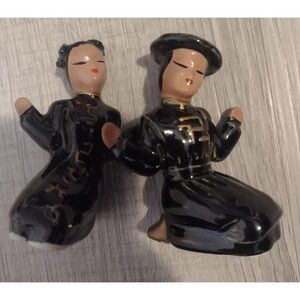 Vintage set of Japanese salt and pepper shakers